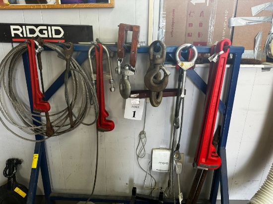 LOT OF ASSORTED PIPE WRENCHES