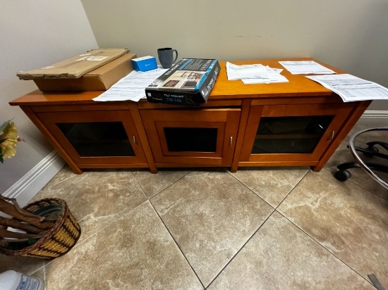 LOT CONSISTING OF OFFICE SUITE