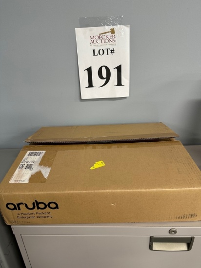NEW HP ARUBA 293OF 24G/48G SWITCH QWICK