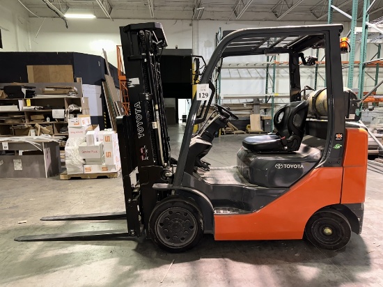 TOYOTA 3 STAGE PROPANE FORKLIFT, MODEL 8FGCU25