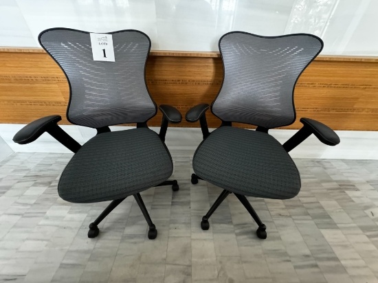 MODERN STYLE MESH BACK ROLLING ARM CHAIRS