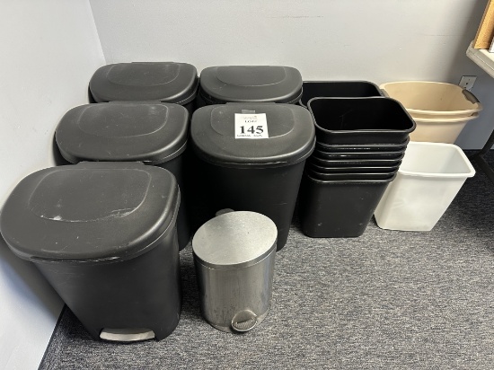 LOT CONSISTING OF ASSORTED SIZE GARBAGE CANS