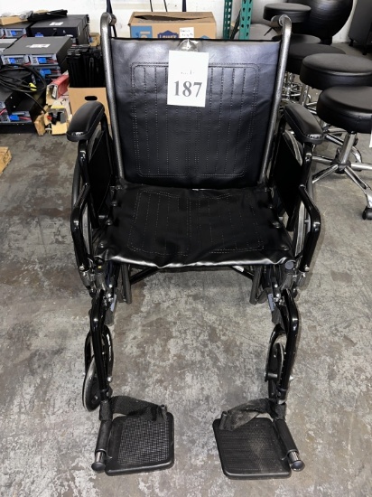 PNEUMATIC ROLLING STOOLS