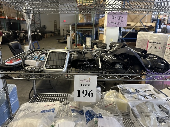 LOT CONSISTING OF MEDICAL EQUIPMENT