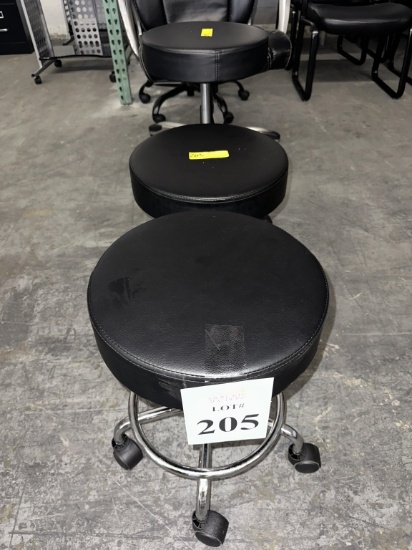 PNEUMATIC ROLLING STOOLS