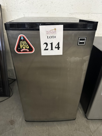 RCA MINI REFRIGERATOR