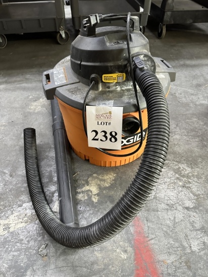 RIDGID SHOP VACUUM 9 GALLON