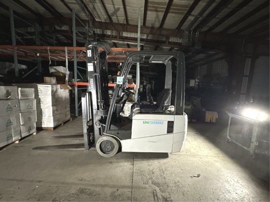 NISSAN UNICARRIERS TRIPLE MAST ELECTRIC FORKLIFT
