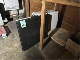 FOLDING TABLES