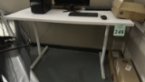 ADJUSTABLE HEIGHT WORKSTATION
