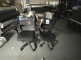 LOT CONSISTING OF (4) OFFICE CHAIRS