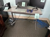 METAL FRAME WORKSTATION
