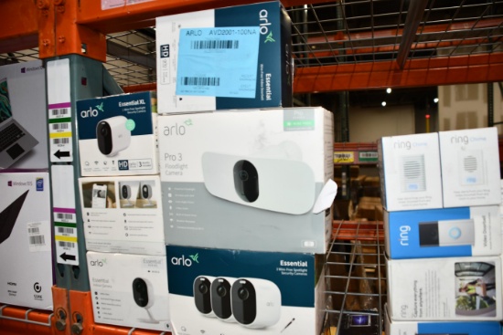 LOT CONSISTING OF RETURNED ELECTRONIC GOODS