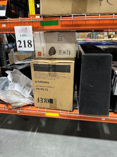 LOT CONSISTING OF RETURNED ELECTRONIC GOODS