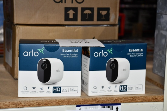ARLO ESSENTIAL WIRED FREE SPOTLIGHT SECURITY