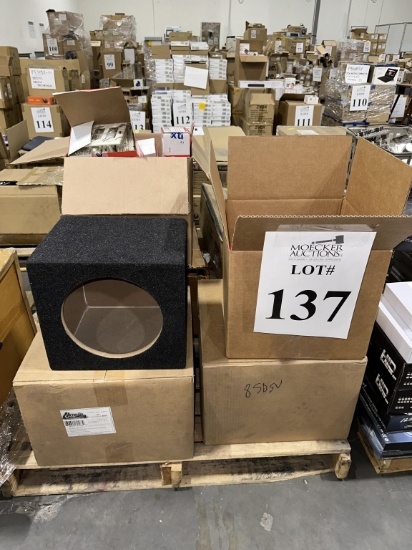 LOT CONSISTING OF ASSORTED ELECTRONIC ACCESSORIES (NEW)