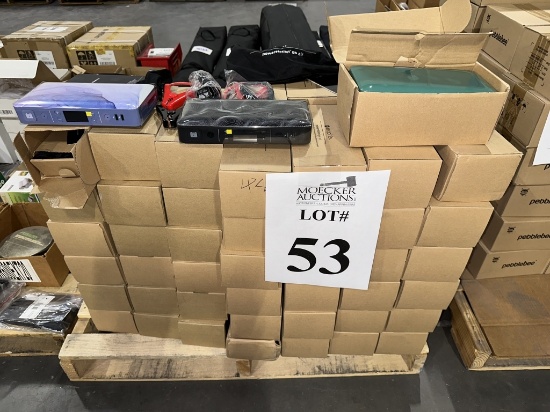 LOT CONSISTING OF MOPHIE POWER STATIONS (NEW)