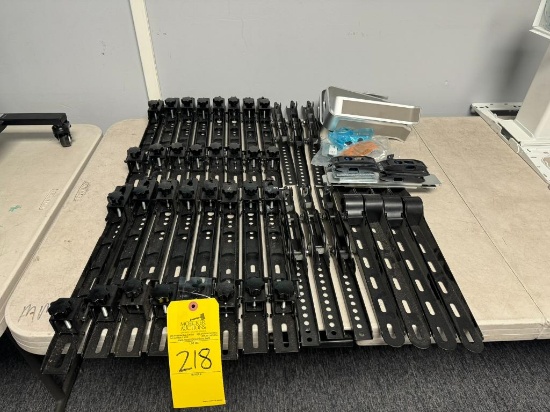 LOT CONSISTING OF ASSORTED TV WALL MOUNT HINGES