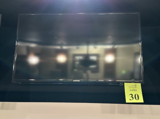 SAMSUNG 40" LCD TV