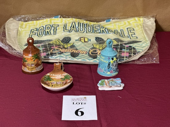 LOT CONSISTING OF ASSORTED BEACH-THEMED SOUVENIRS