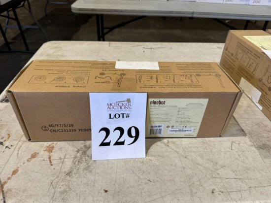 NINEBOT BATTERY KICKSCOOTER (NEW IN BOX)