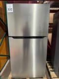 INSIGNIA STAINLESS STEEL HOUSEHOLD REFRIGERATOR