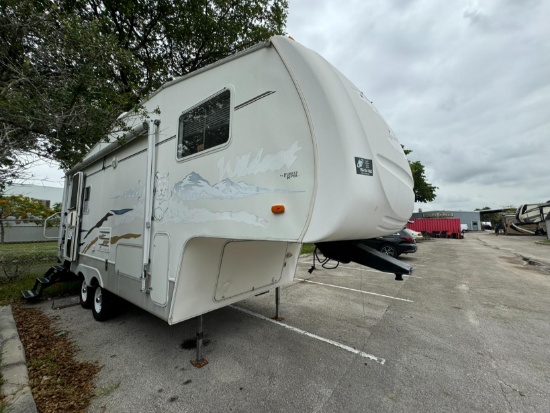 2004 FOREST RIVER RV WILDCAT 24RLS