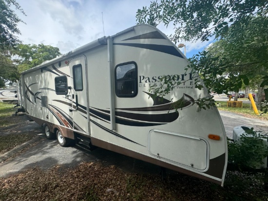 2013 KEYSTONE PASSPORT ULTRA LITE