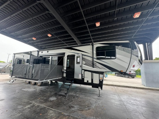 2020 HEARTLAND CYCLONE 4270