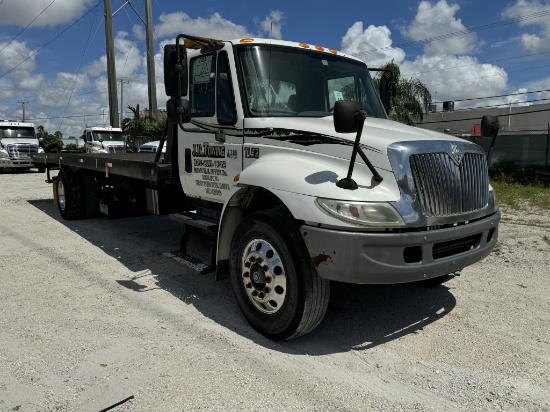 2007 INTERNATIONAL 4300 TRUCK