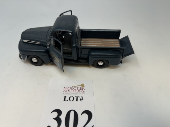 MAISTO DIECAST 1948 FORD F1 PICKUP