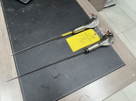COBRA HEAD DAGGERS