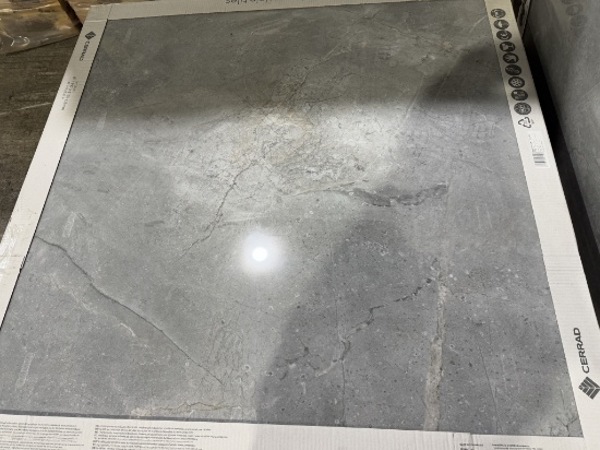 PALLET OF MASTERSTONE SILVER POLE =SQ FT 450