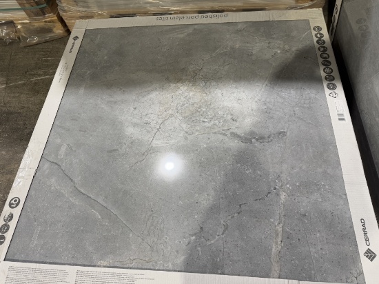 PALLET OF MASTERSTONE SILVER POLE =SQ FT 450