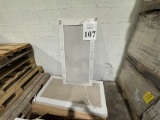 PALLET OF TASSERO BIANCO RECT. =SQ FT 76