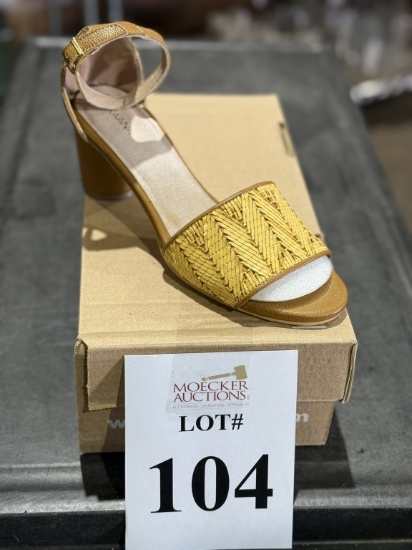 KAANAS BLOCK HEEL SANDAL (1) PAIR SIZE 7