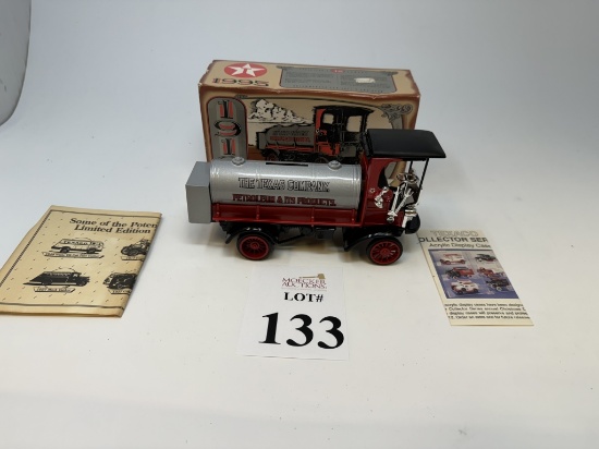 ERTL COLLECTIBLES 1910 MACK TEXACO TANKER
