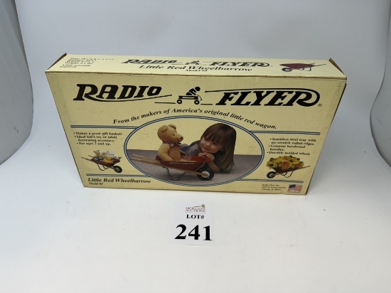 RADIO FLYER LITTLE RED WHEELBARROW MODEL 4