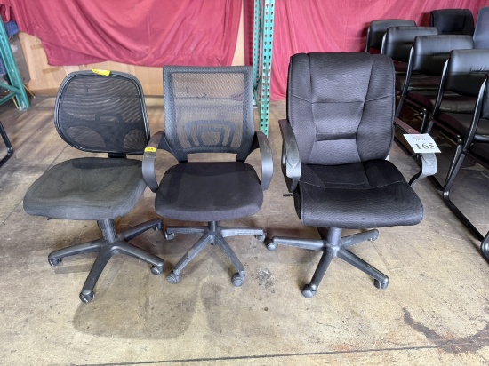 LOT CONSISTING OF ASSORTED OFFICE ROLLING CHAIRS