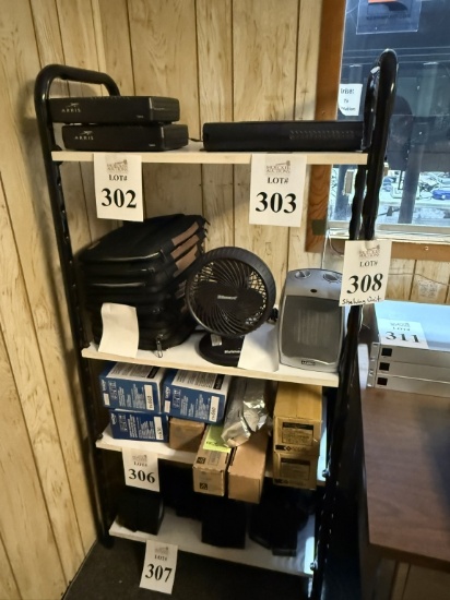 METAL AND WOOD SHELVING UNIT