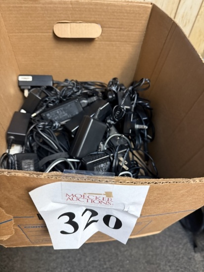 LOT CONSISTING OF ASSORTED POWER ADAPTERS