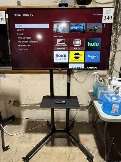 TCL 50" ROKU TV ON VIVO ROLLING STAND