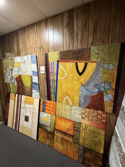 LOT CONSISTING OF ASSORTED SIZE CANVAS WALL ART