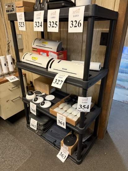 VENTILATED PLASTIC SHELVING UNIT