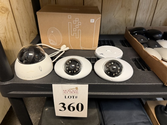 LOT CONSISTING OF SECURITY CAMERAS