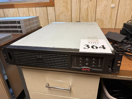 APC SMART-UPS 3000