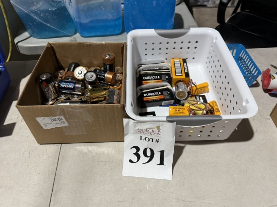 LOT CONSISTING OF ASSORTED BATTERIES