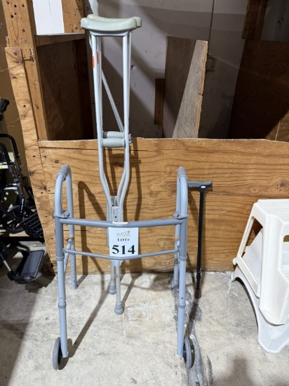 LOT CONSISTING OF ASSORTED MEDICAL SUPPORTS