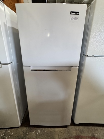 MAGIC CHEF REFRIGERATOR