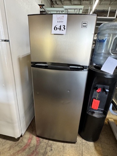 RCA COMPACT REFRIGERATOR